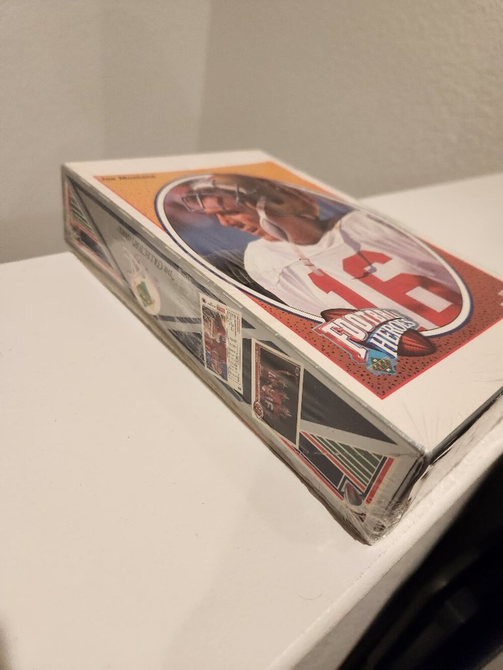 1991 Upper Deck Football Premiere Edition Sealed Box - Picture 2 of 3